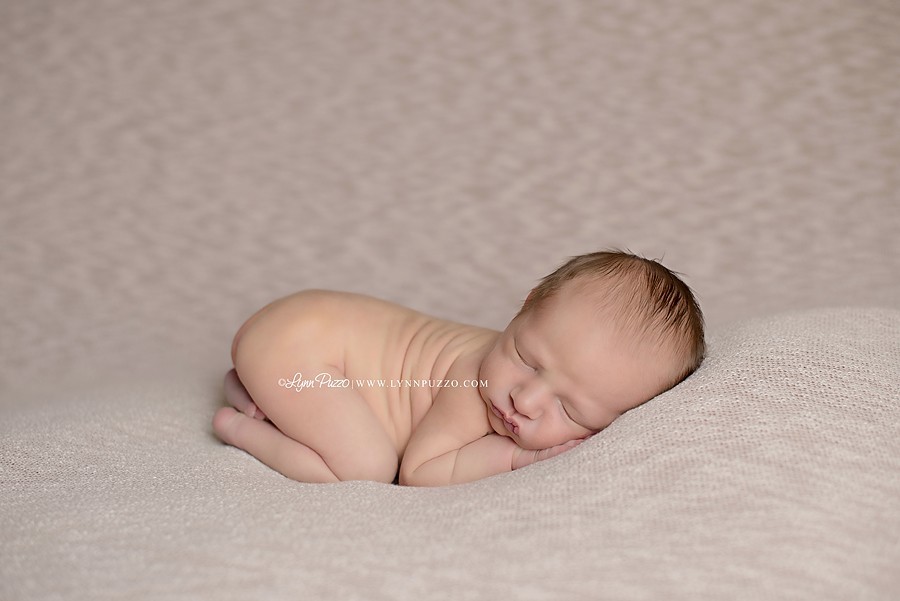 0005-Lynn-Puzzo-Photography-Connecticut-Newborn-Baby-Infant-Photographer