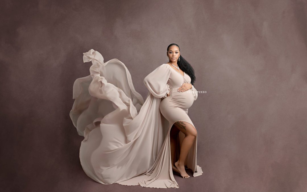 Advantages of a full service photographer for your maternity session.